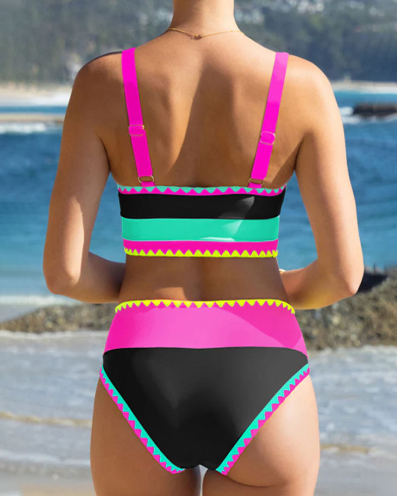 Maillot de bain trois pièces élégant à blocs de couleurs