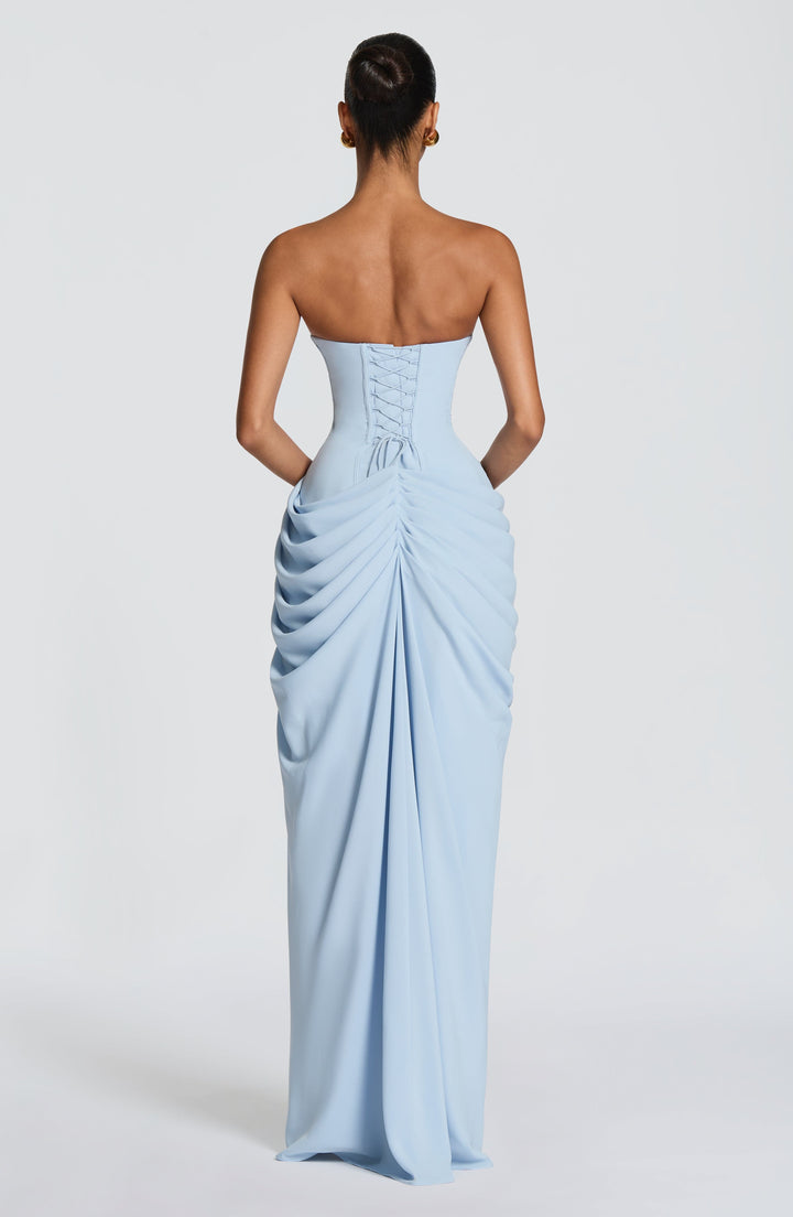 Valeria | Elegancia escultural que realza tu figura