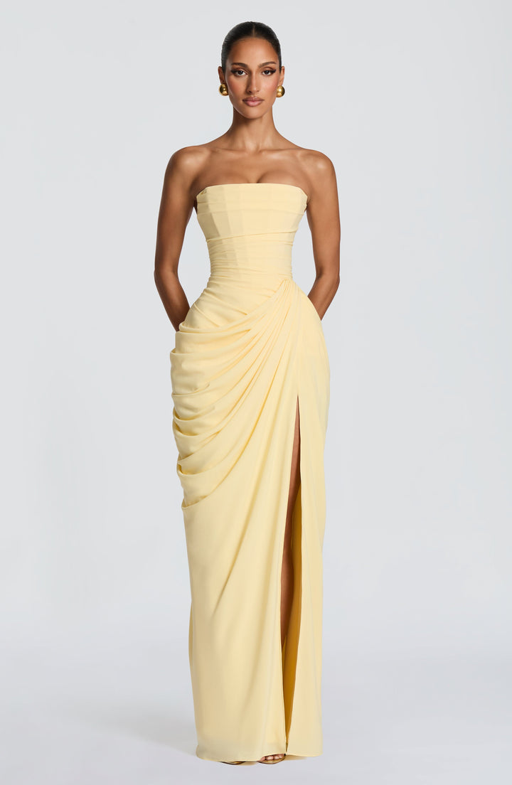 Valeria | Elegancia escultural que realza tu figura
