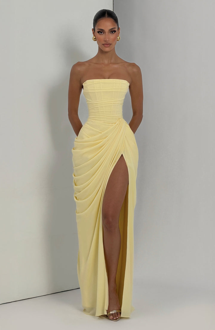 Valeria | Elegancia escultural que realza tu figura