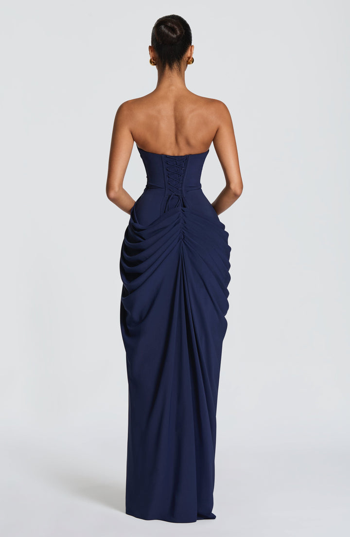 Valeria | Elegancia escultural que realza tu figura