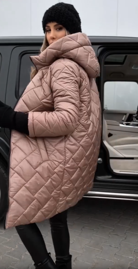 Martina | Elegante chaqueta de plumón acolchada con capucha