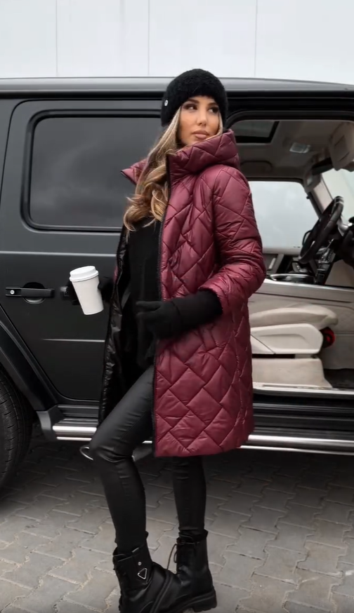 Martina | Elegante chaqueta de plumón acolchada con capucha